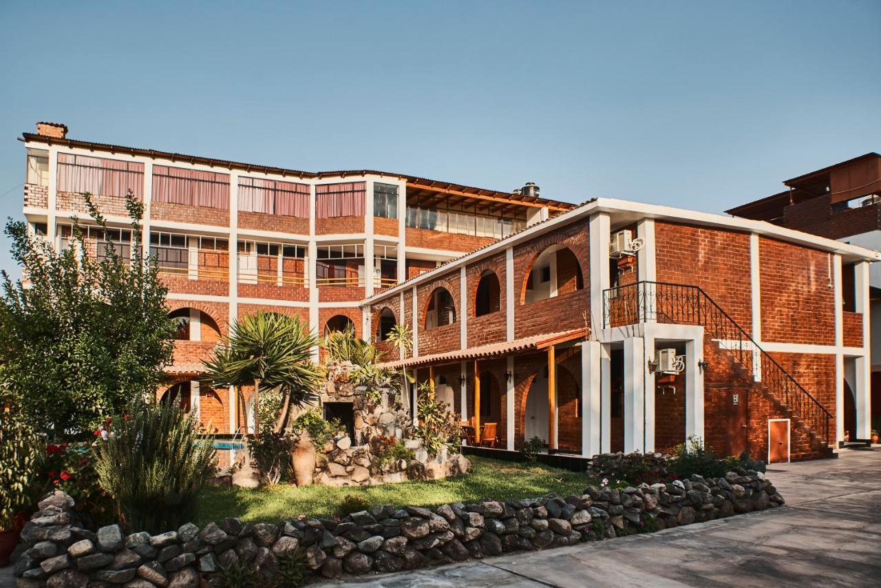 Bris Hotel Gobernadora Bagian luar foto