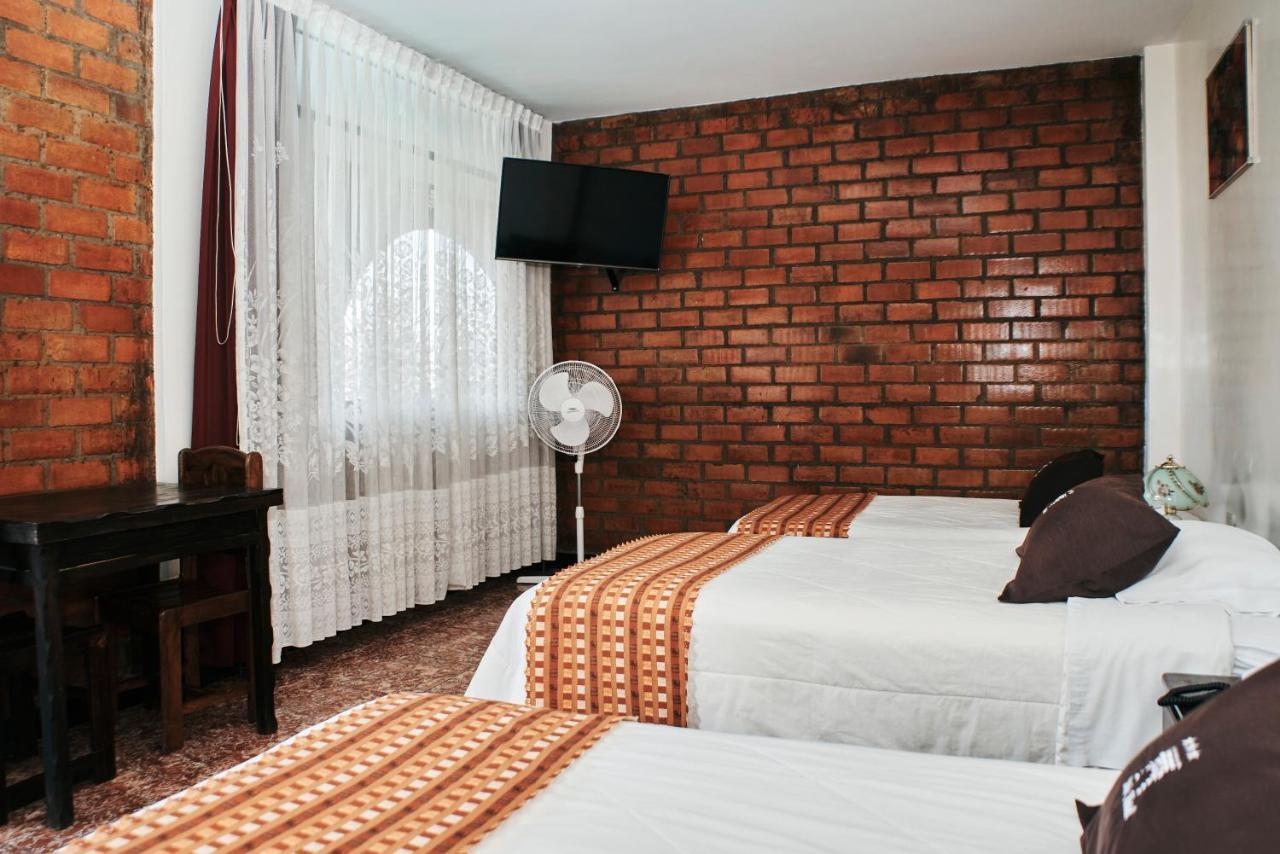 Bris Hotel Gobernadora Bagian luar foto